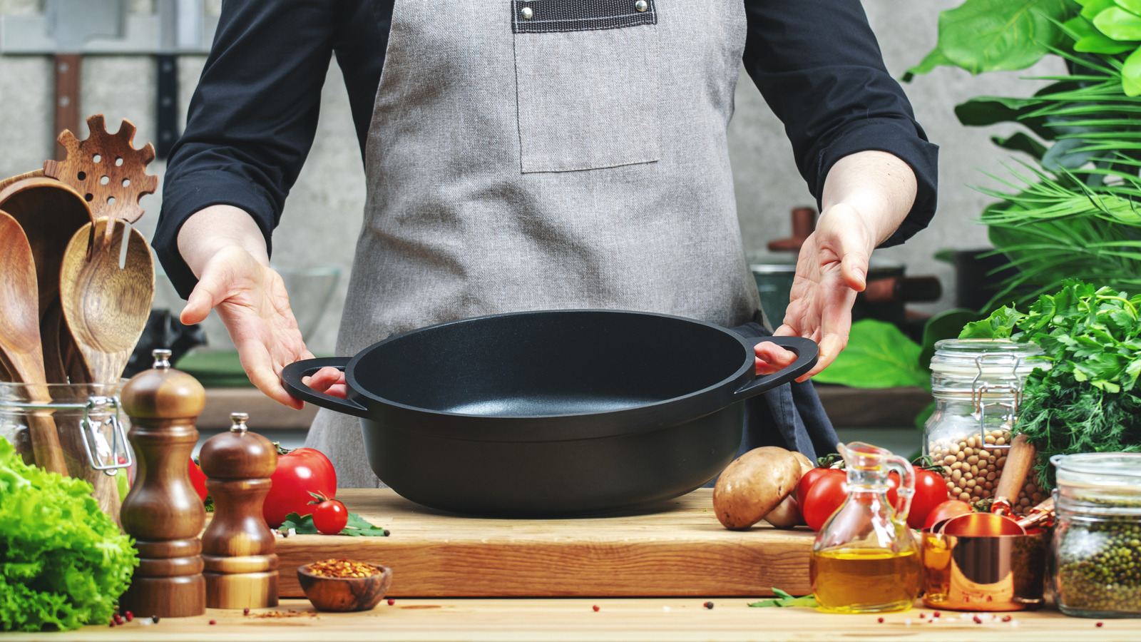 Why This Common Cast Iron Storage Habit Is A Big Mistake - Tasting Table