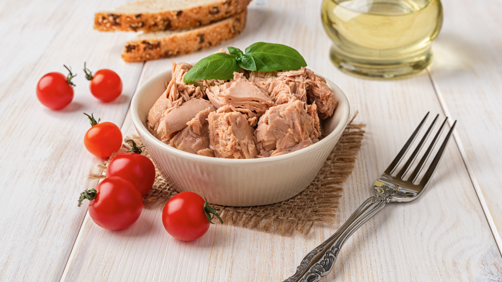 Why Tuna Makes A Great Snack To Satisfy Cravings