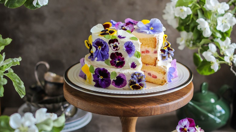 Wildflower cake