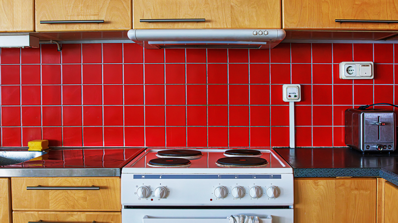 Why You Need A Tile Heat Shield In Your Kitchen (And How To Install It Yourself) - Tasting Table
