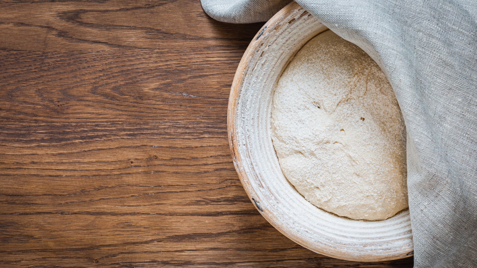 Why you need lint free towels for baking