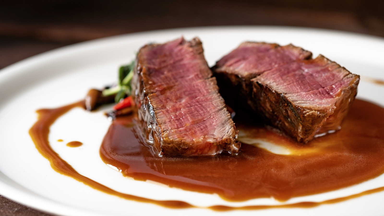 Why You Probably Won't Find A1 Sauce At High-Quality Steakhouses - Tasting Table