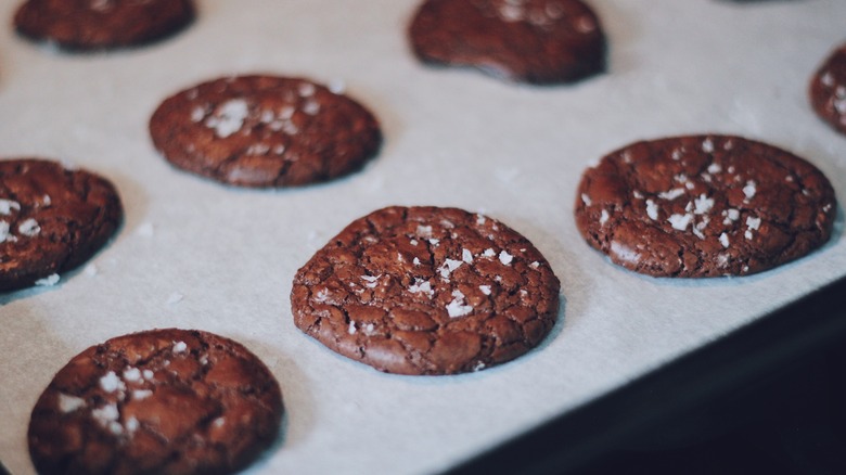 chocolate cookies with salt