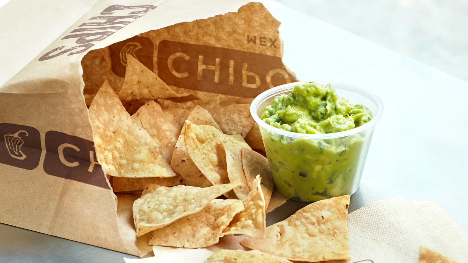 Why You Should Avoid Ordering Chipotle Guacamole To-Go - Tasting Table