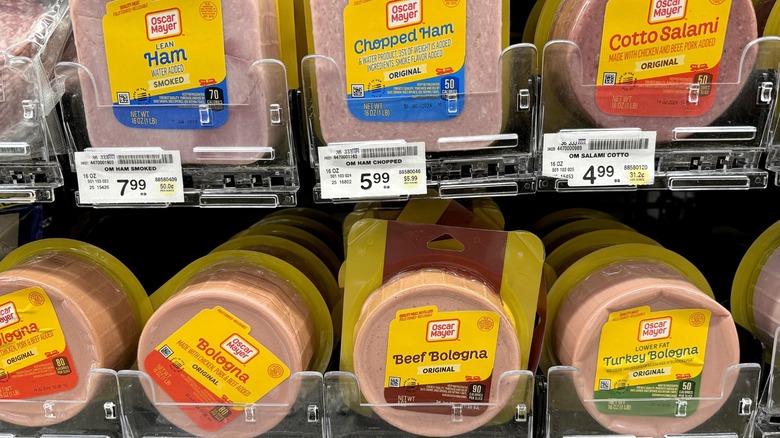 Packaged Oscar Mayer deli meats in grocery store