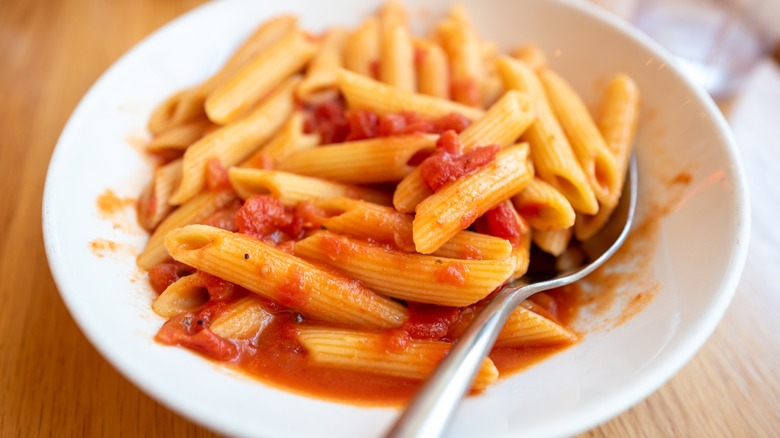 bland pasta marinara in plate