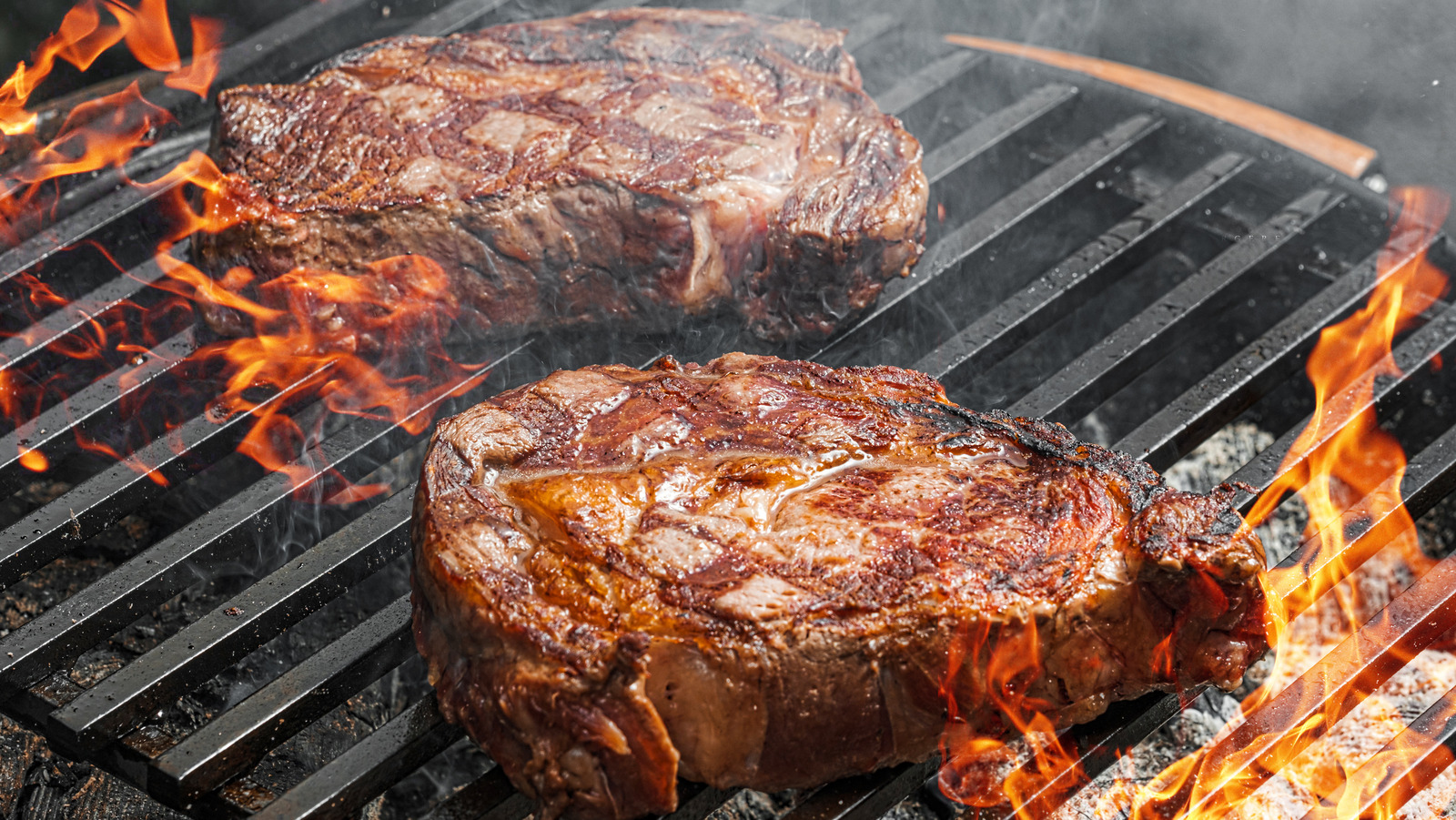 Why You Should Skip The Lighter Fluid When Firing Up The Grill