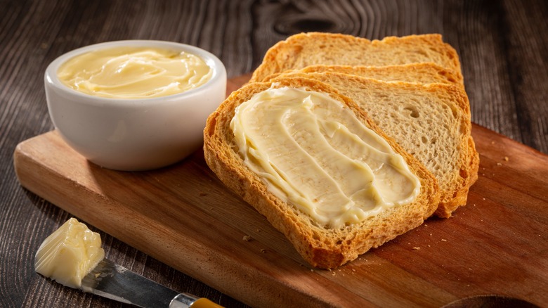 buttered bread