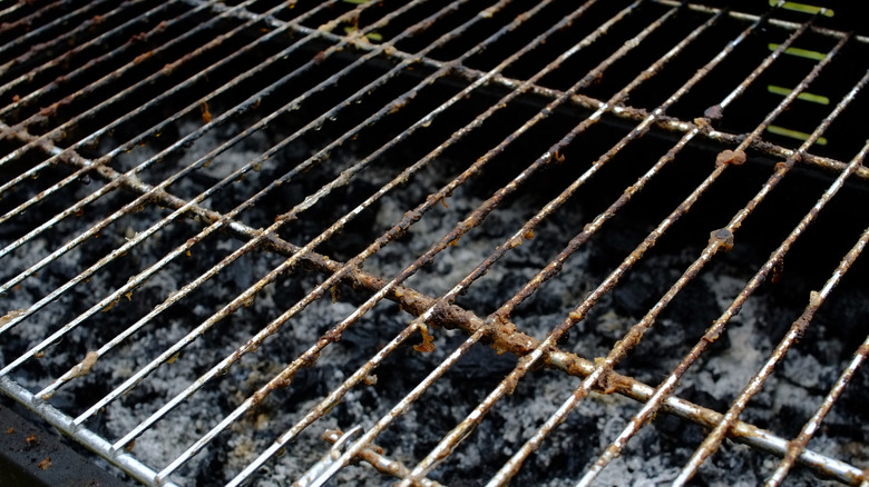 dirty barbecue grill