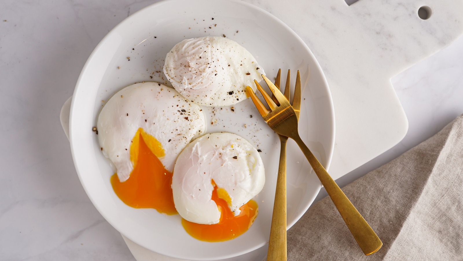 Why You Should Stop Poaching Eggs In Boiling Water