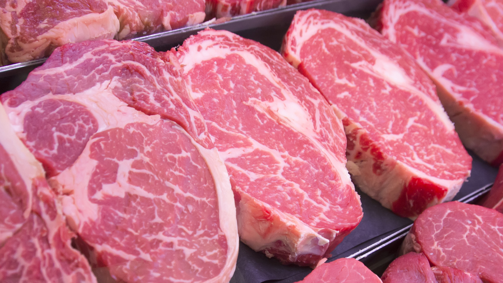 Why You Should Think Twice Before Buying Bright Red Cuts Of Meat