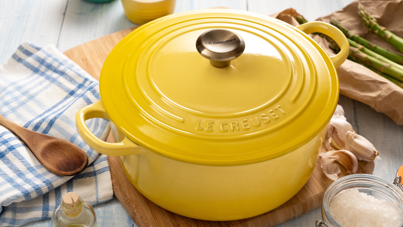 Why You Should Think Twice Before Using A Dutch Oven On High Heat