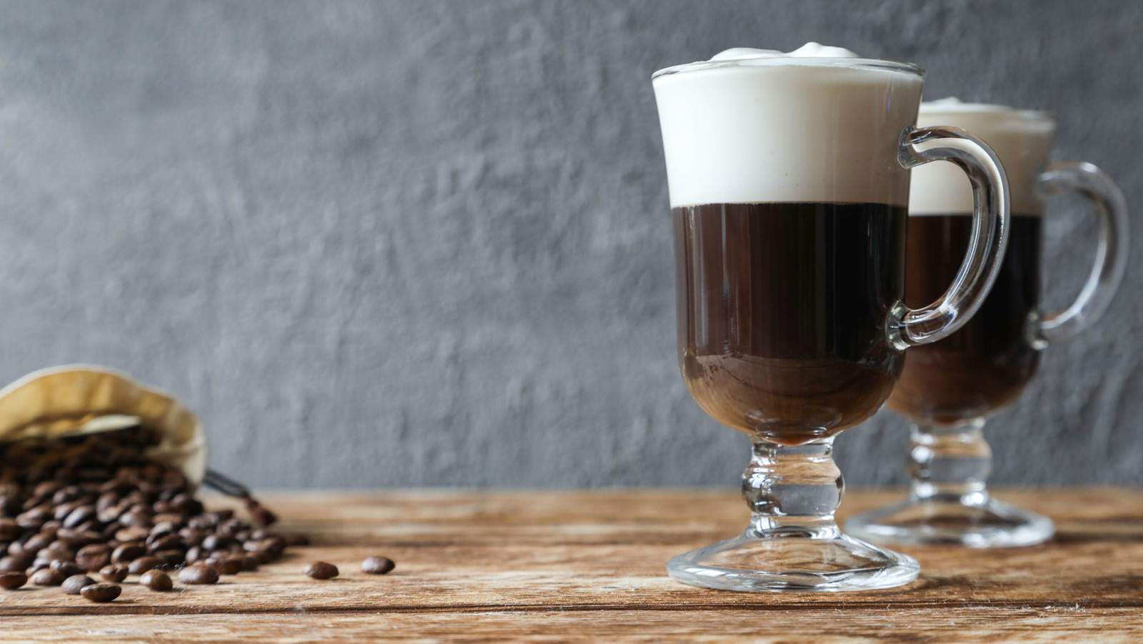 Why You Should Use Sugar Syrup For Irish Coffee Instead Of Cubes