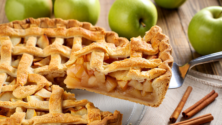 green apples with pie