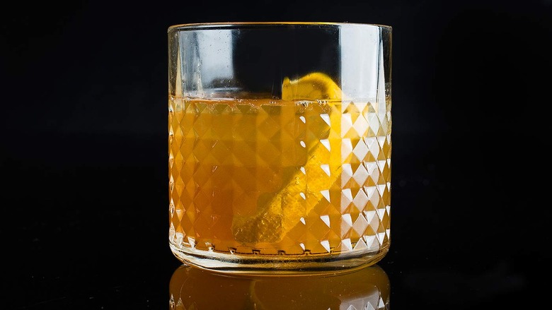 https://www.tastingtable.com/img/gallery/www-tastingtable-com-spritzz/image-import.jpg