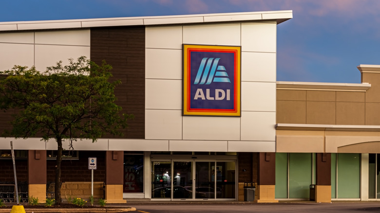 Aldi grocery store exterior building and sign