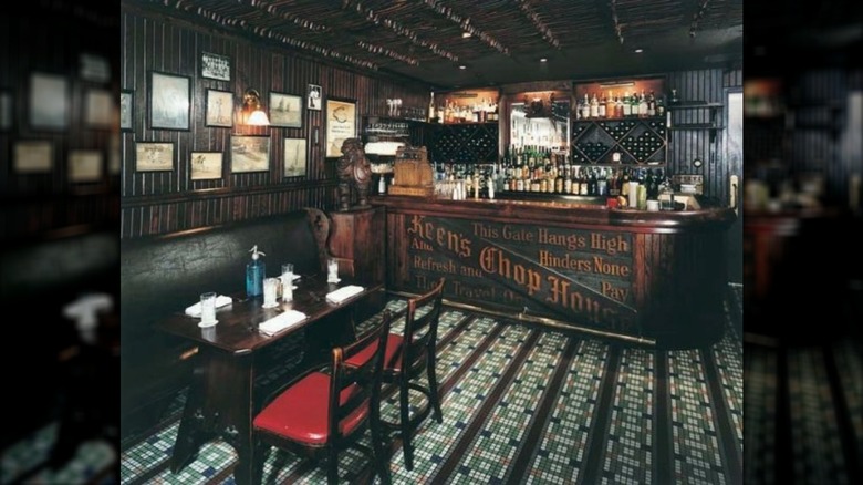 Bar at Keens with table and bench seat