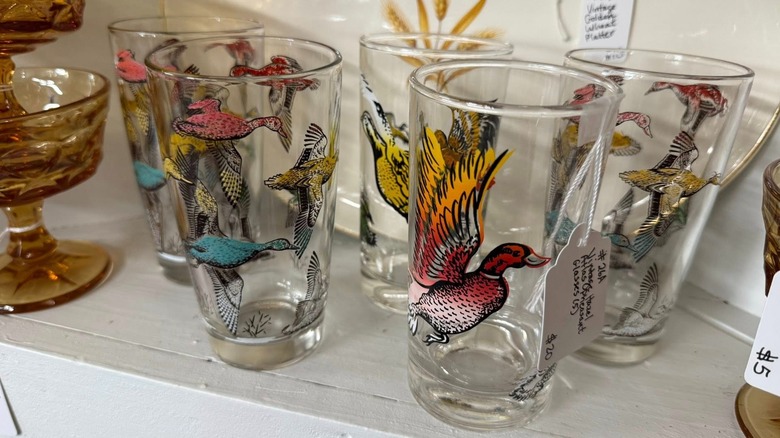 Set of five duck-themed Hazel Atlas tumblers