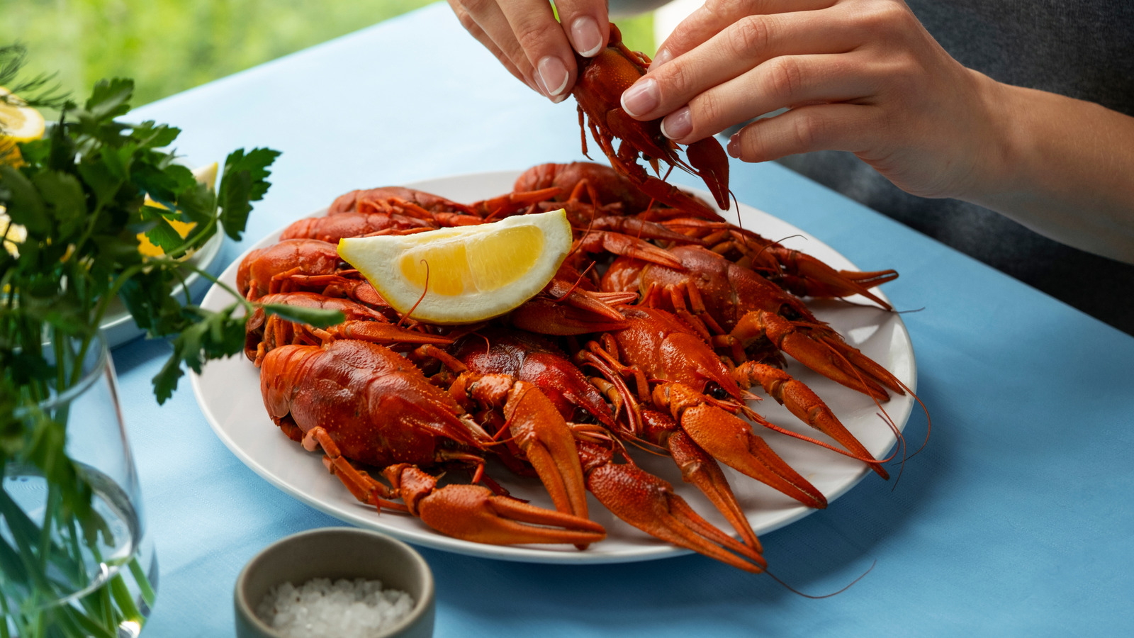 You Can Enjoy The Entire Crawfish, Except This One Part - Tasting Table