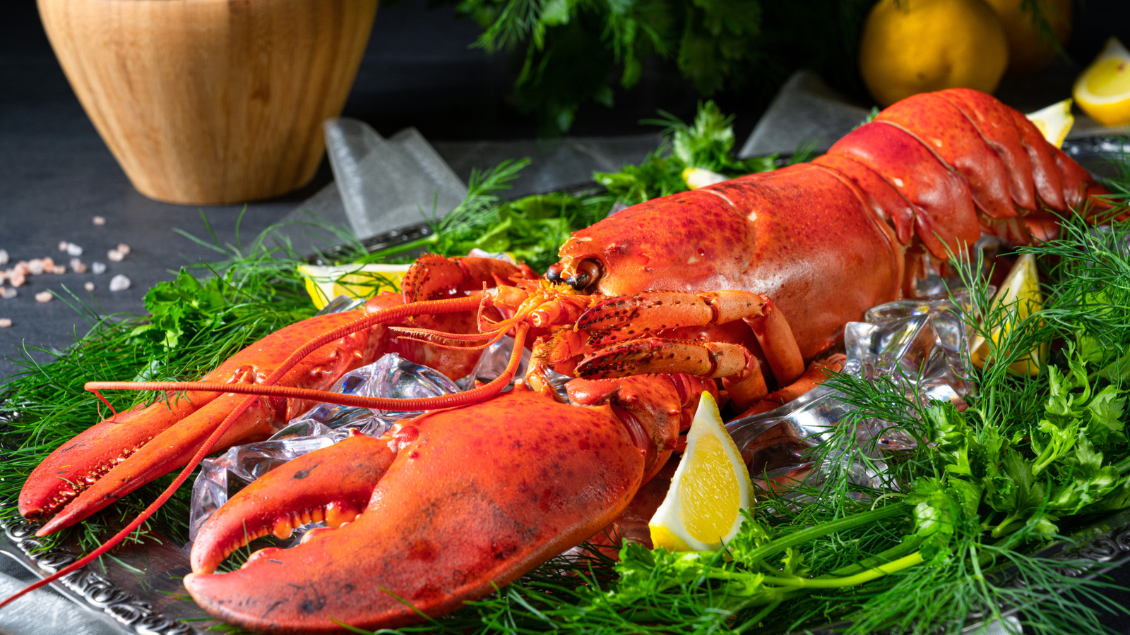 You Need To Stop Throwing Out The Green Part Of Lobsters ASAP - Tasting Table