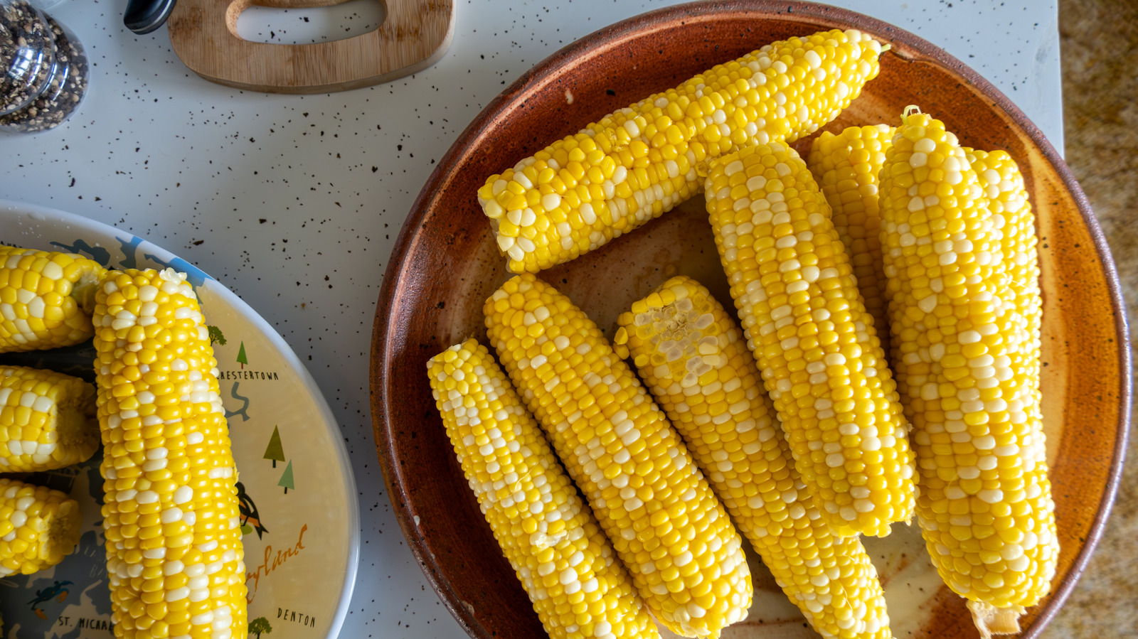 You Only Need 4 Common Ingredients To Make Corn On The Cob 10X Better