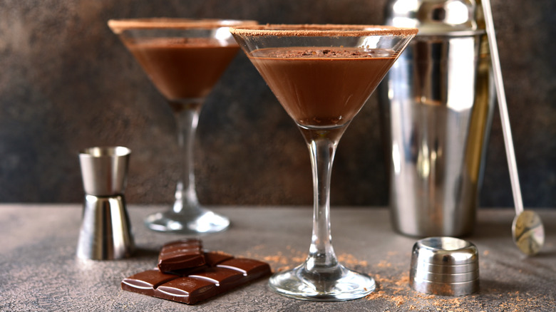 Chocolate martinis with shaker