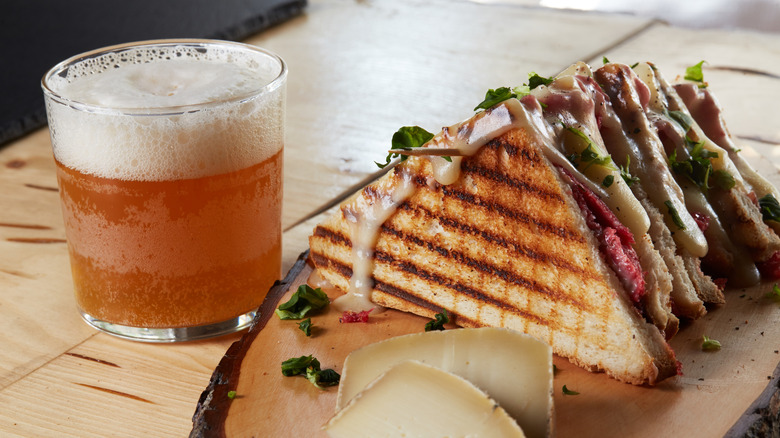 Grilled cheese sandwiches with beer