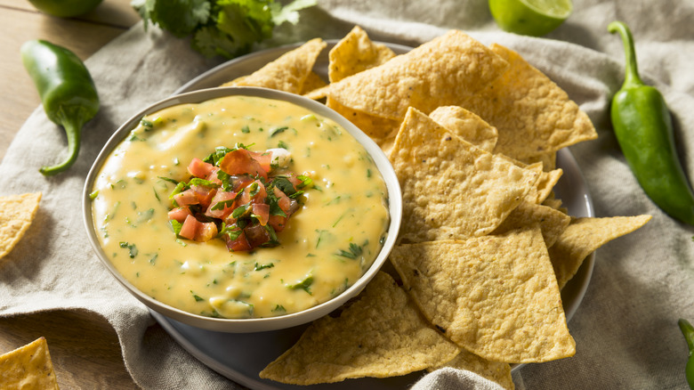 Queso dip with chips
