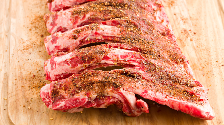 inadequate dry rub on seperated raw beef ribs